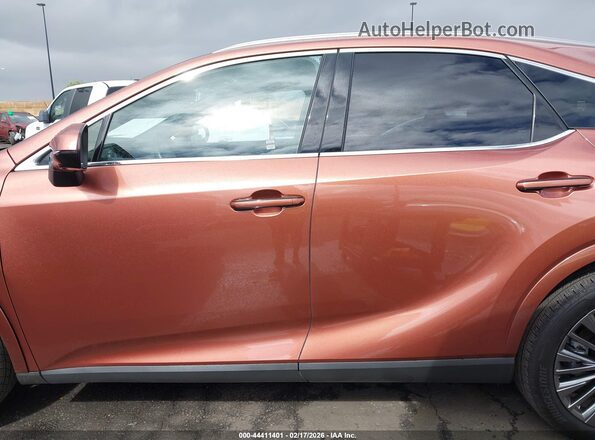 JTJCJMGA0R2014303 2024 LEXUS RX 450H+ Orange Vista interior de 360 grados