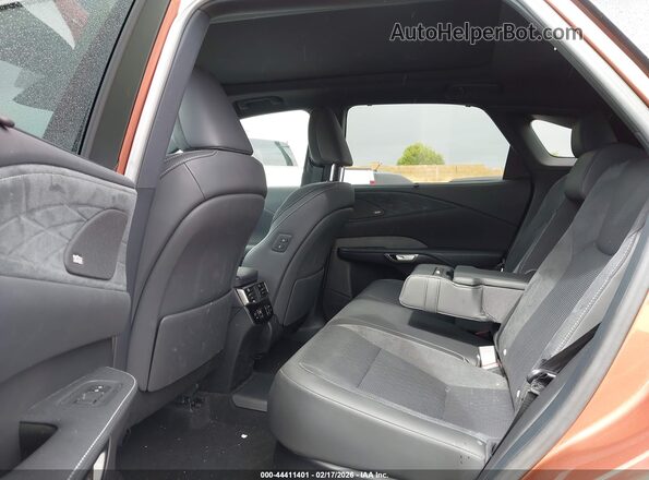JTJCJMGA0R2014303 2024 LEXUS RX 450H+ Orange Vista de la etiqueta del VIN