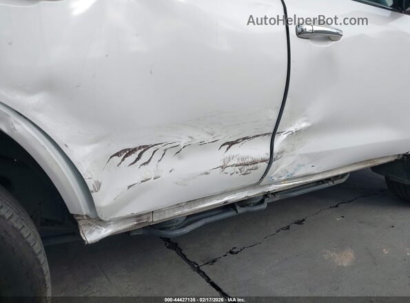 JTJHY7AX2G4215427 2016 LEXUS LX 570 White წინა ხედი