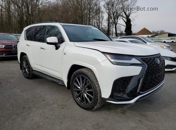 JTJMB7CX5R4065541 2024 LEXUS LX White Передня права чверть