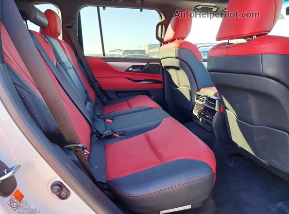 JTJMD7CX2S4006883 2025 LEXUS LX White Vista interior trasera