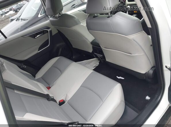 JTMA1RFV4KD018148 2019 TOYOTA LE White 