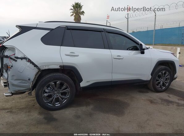 JTMB6RFV7RJ054773 2024 TOYOTA LE White 