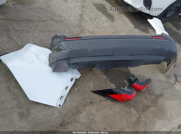 JTMB6RFV7RJ054773 2024 TOYOTA LE White 