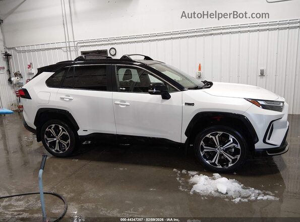 JTMEB3FV0ND100474 2022 TOYOTA RAV4 PRIME White Rear interior view