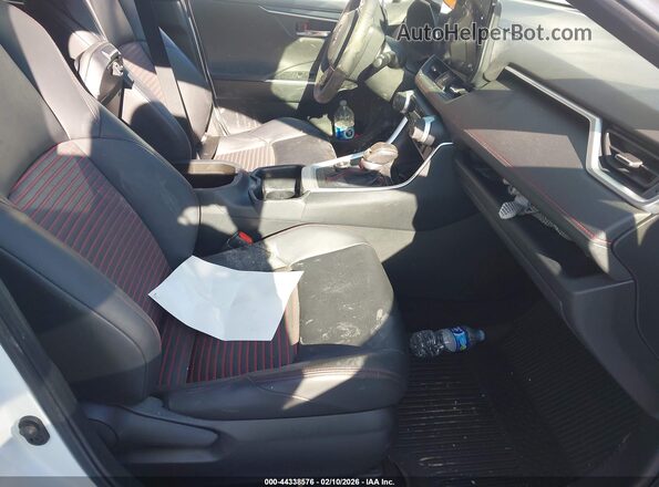 JTMEB3FV2RD202350 2024 TOYOTA RAV4 PRIME White Vista interior delantera
