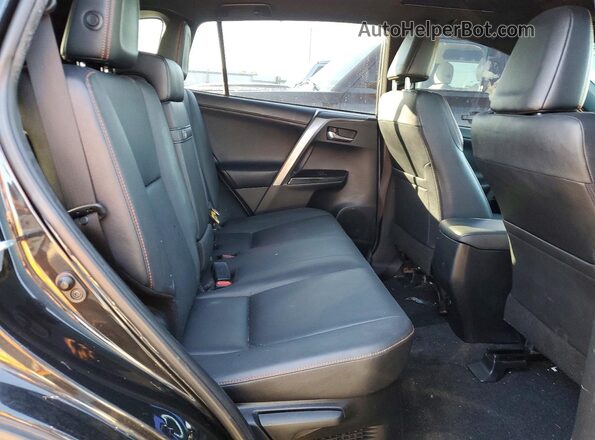 JTMJJREVXHD088005 2017 TOYOTA RAV4 Black Вид задньої частини салону