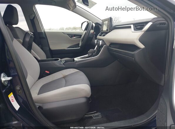 JTMW1RFV1KD508424 2019 TOYOTA LE Синий Вид салона спереди