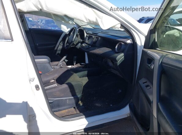 JTMWFREVXJD133716 2018 TOYOTA LE White Widok wnętrza z przodu