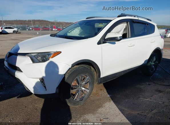 JTMWFREVXJD133716 2018 TOYOTA LE White Przód lewy