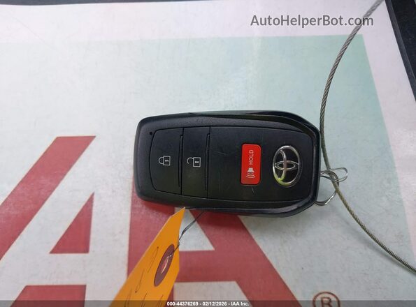 JTNABAAE6SA019370 2025 TOYOTA LL Красный Вид панели приборов