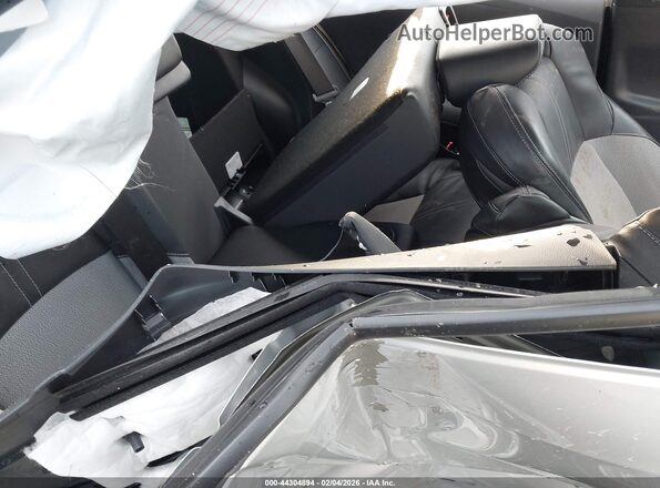 JTNC4MBE2P3211707 2023 TOYOTA LL Silver VIN կոդի պիտակի տեսք