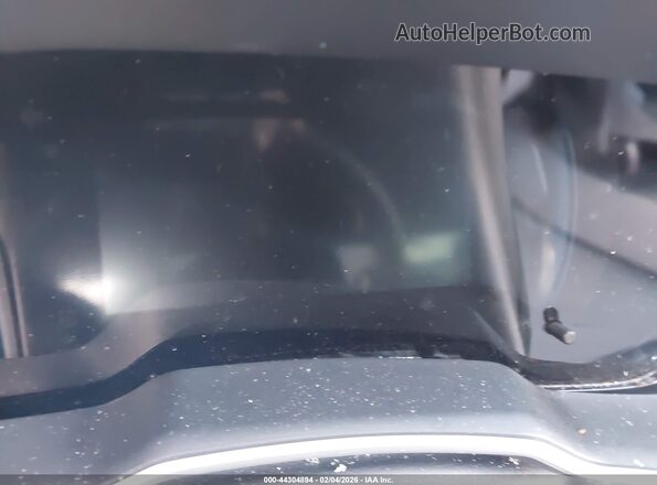 JTNC4MBE2P3211707 2023 TOYOTA LL Silver Հետևի նստատեղերի տեսք
