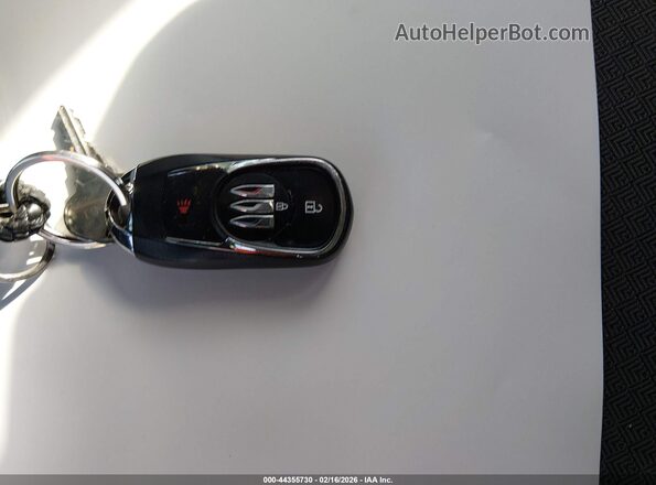 KL4AMBS26RB075123 2024 BUICK ENCORE White Вид панелі приладів