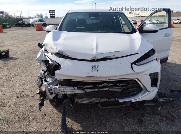 KL4AMBS26RB075123 2024 BUICK ENCORE White Вид задньої частини салону