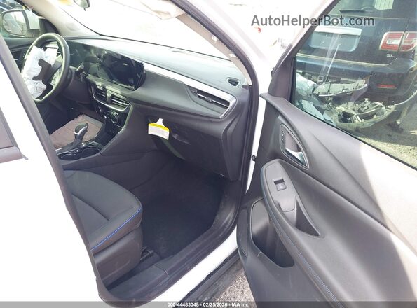 KL4AMDSL3TB004974 2026 BUICK ENCORE White Widok wnętrza z przodu