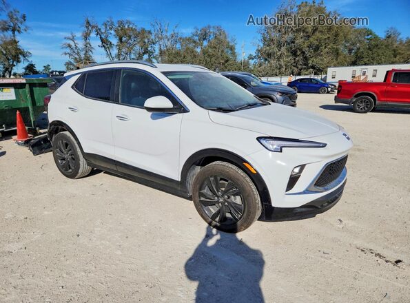 KL4AMDSL8RB204872 2024 BUICK ENCORE White Przód prawy