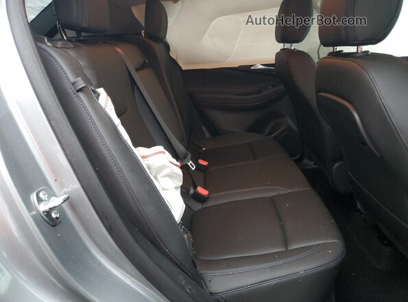 KL4AMDSL8TB013797 2026 BUICK ENCORE Gray Widok tylnych siedzeń