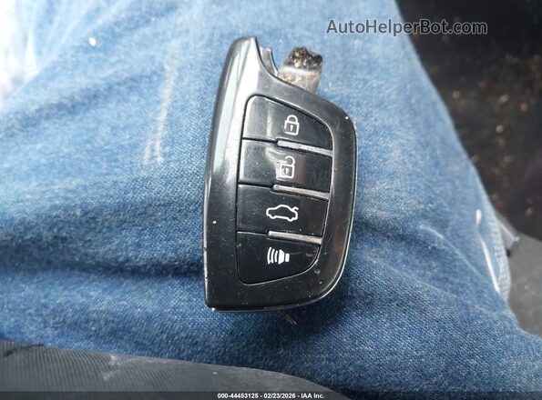 KL4CJASB9JB692354 2018 BUICK ENCORE Silver Dashboard view