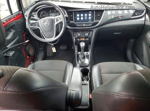 KL4CJASBXJB654857 2018 BUICK ENCORE Red Вид панелі приладів