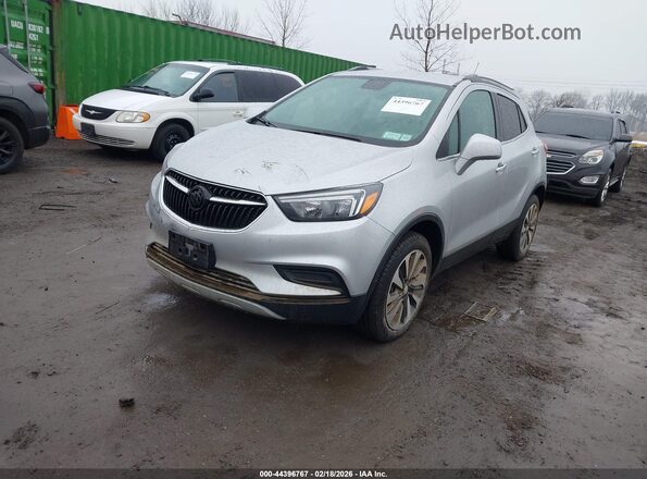 KL4CJESM2NB512677 2022 BUICK ENCORE Silver Vista tres cuartos delantera izquierda