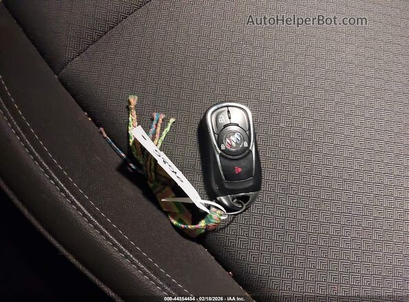 KL4MMCSL0NB025856 2022 BUICK ENCORE Красный Вид панели приборов