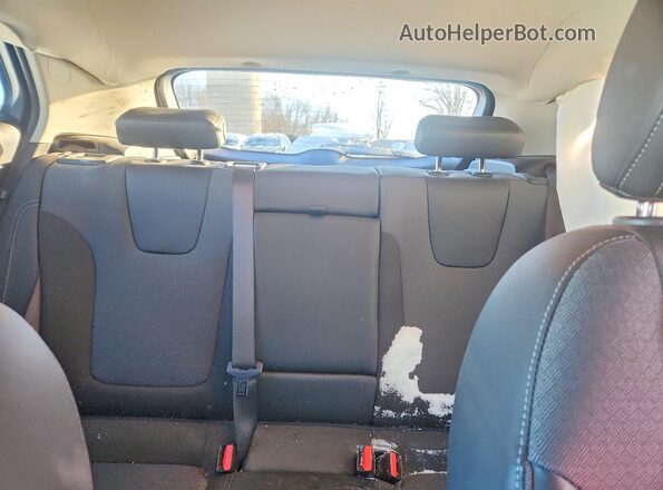 KL4MMDSL7NB015525 2022 BUICK ENCORE Gray Widok tylnych siedzeń