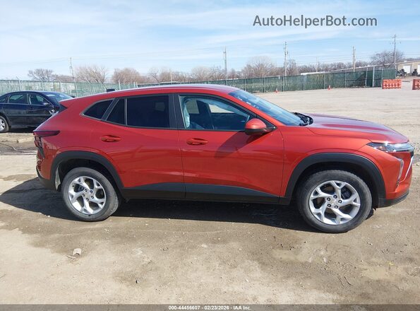 KL77LFE26RC019177 2024 CHEVROLET TRAX Red Սալոնի հետևի տեսք