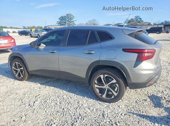 KL77LGE25RC184790 2024 CHEVROLET TRAX Silver Tył lewy