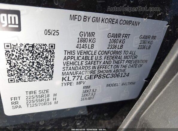 KL77LGEP8SC306124 2025 CHEVROLET TRAX Black Vista del compartimento del motor