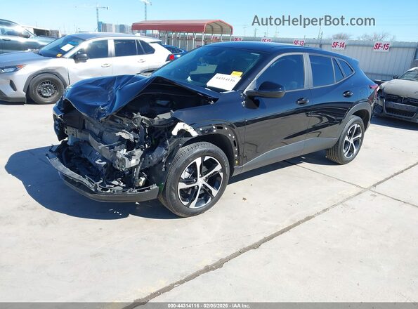 KL77LGEP8SC306124 2025 CHEVROLET TRAX Black Vista tres cuartos delantera izquierda