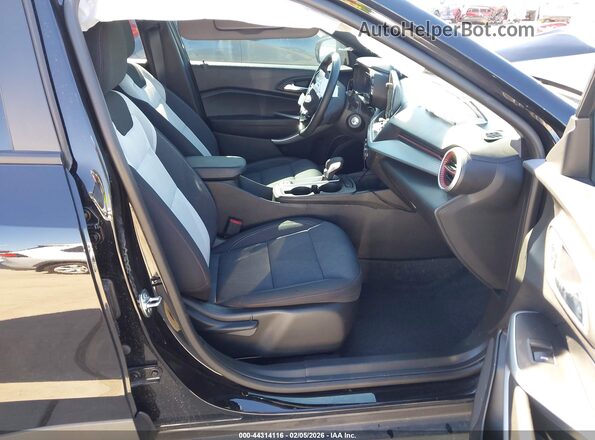 KL77LGEP8SC306124 2025 CHEVROLET TRAX Black Vista interior delantera