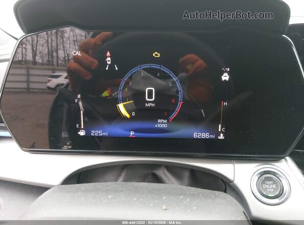 KL77LHEP8SC278315 2025 CHEVROLET TRAX Gray Вид задніх сидінь