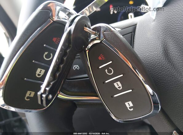KL77LHEP8SC278315 2025 CHEVROLET TRAX Gray Вид панелі приладів