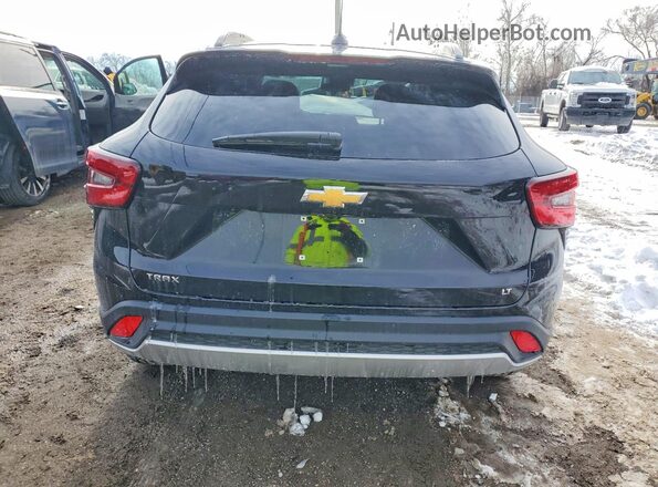 KL77LHEP9TC012951 2026 CHEVROLET TRAX Black Հետևի տեսք
