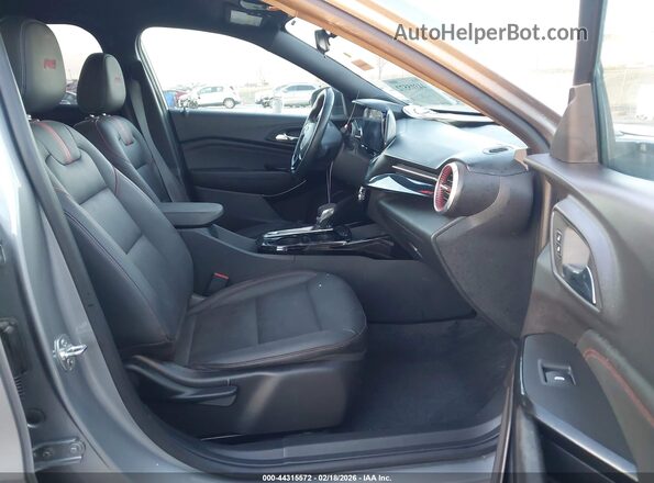 KL77LJEP0SC175364 2025 CHEVROLET TRAX Light Blue Vista interior delantera