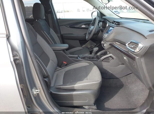 KL79MPS21PB047696 2023 CHEVROLET TRAILBLAZER Silver Front interior view