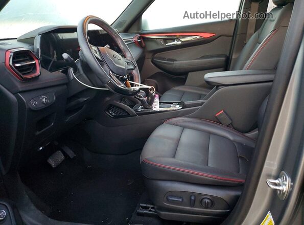 KL79MTSL1SB044579 2025 CHEVROLET TRAILBLAZER Silver წინა სალონის ხედი