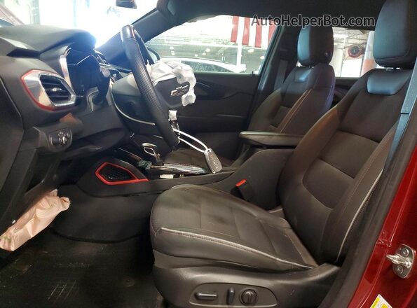 KL79MUSL0PB082267 2023 CHEVROLET TRAILBLAZER Red Vista interior delantera