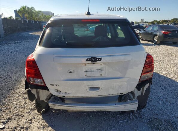 KL7CJKSB3HB104581 2017 CHEVROLET TRAX Белый Вид сзади