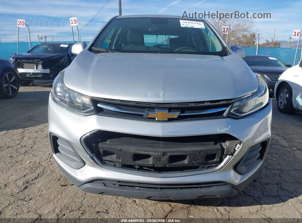 KL7CJKSB3LB039160 2020 CHEVROLET TRAX Silver Vista frontal