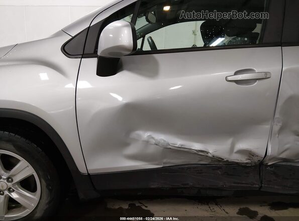 KL7CJKSB3LB311528 2020 CHEVROLET TRAX Silver 