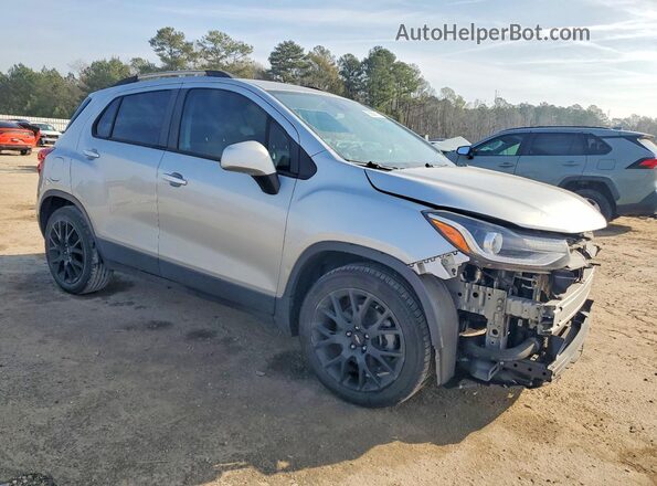 KL7CJLSB0MB342386 2021 CHEVROLET TRAX Silver Delantero derecho