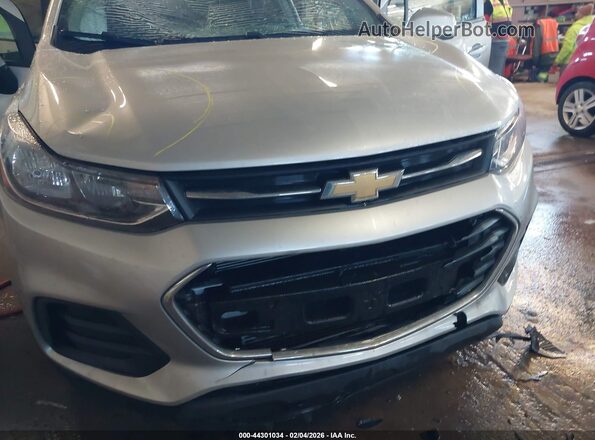 KL7CJNSBXMB360289 2021 CHEVROLET TRAX Silver წინა ხედი