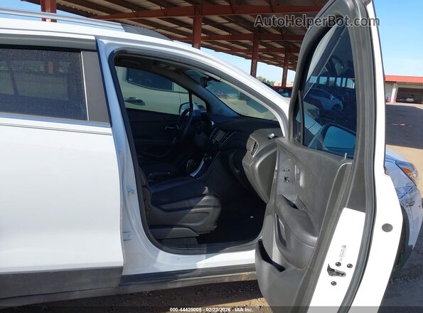 KL7CJPSB2HB217600 2017 CHEVROLET TRAX White 