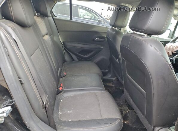 KL7CJPSM3NB565497 2022 CHEVROLET TRAX Black Vista de los asientos traseros