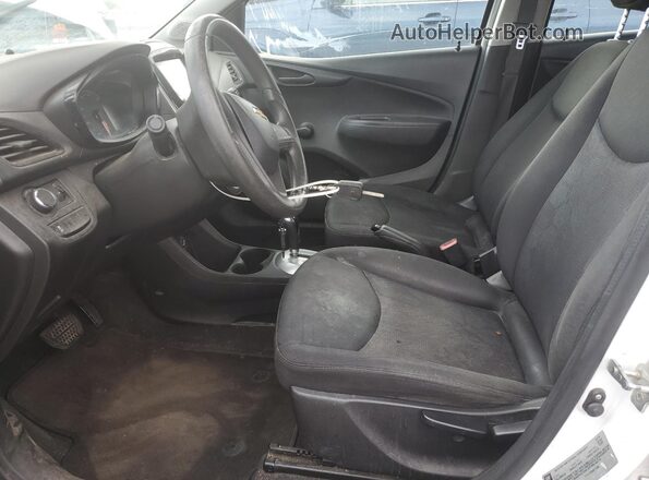 KL8CB6SA2GC615778 2016 CHEVROLET SPARK White წინა სალონის ხედი
