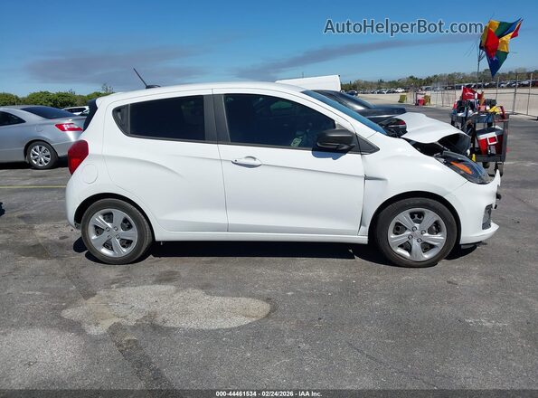 KL8CB6SAXNC015085 2022 CHEVROLET SPARK White უკანა სალონის ხედი