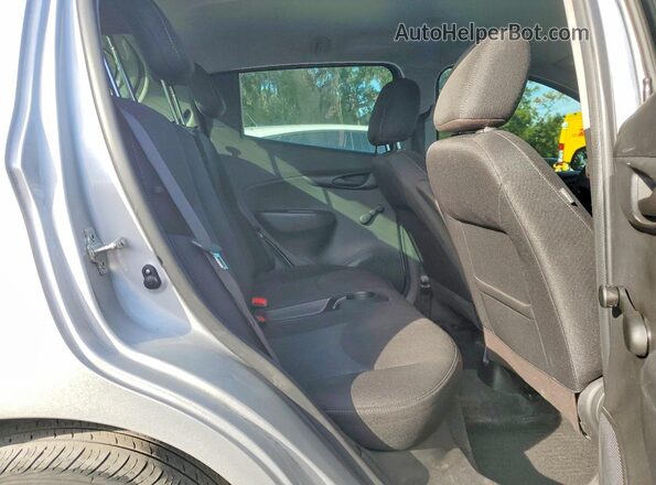 KL8CB6SAXNC035109 2022 CHEVROLET SPARK Silver Vista de los asientos traseros