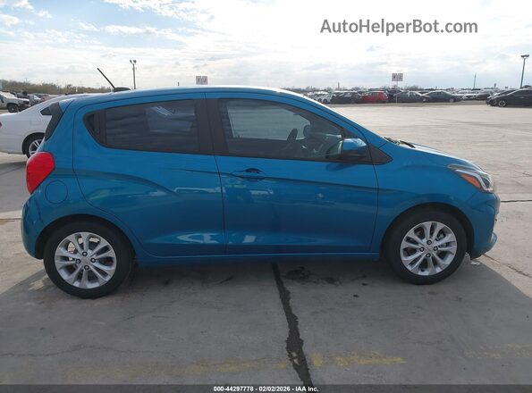 KL8CD6SA8KC747950 2019 CHEVROLET SPARK Blue Vista interior trasera
